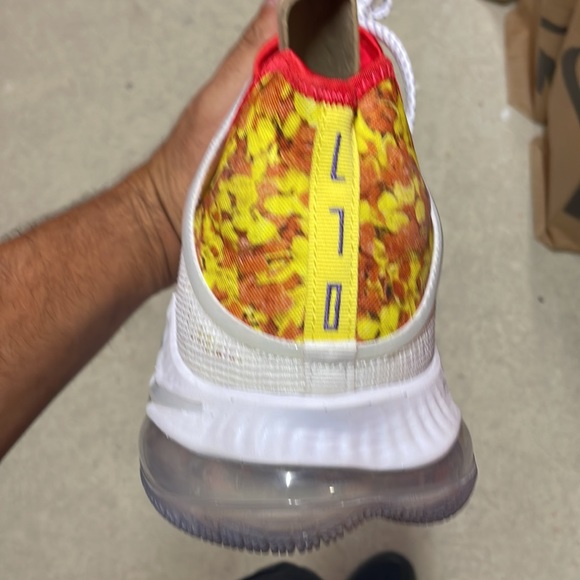 Nike Lebron XIX low - Picture 6 of 9